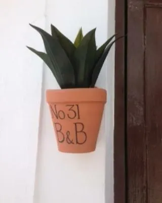 No 31 Bed & Breakfast 奥维拉 2*,